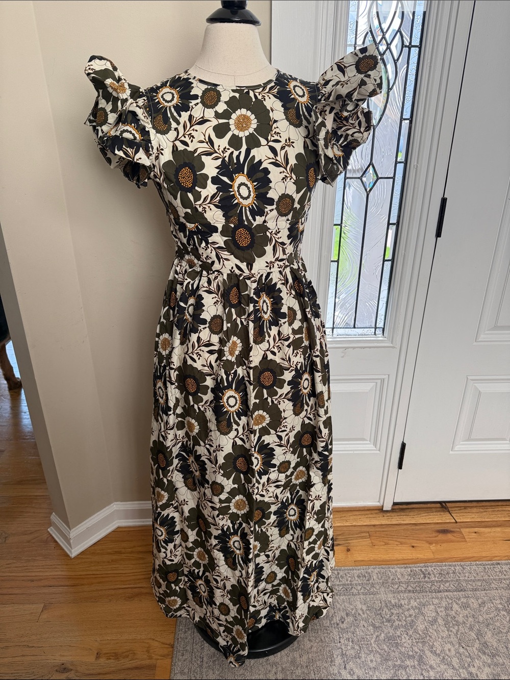 Floral Puff-Sleeve Maxi Dress in Olive & White